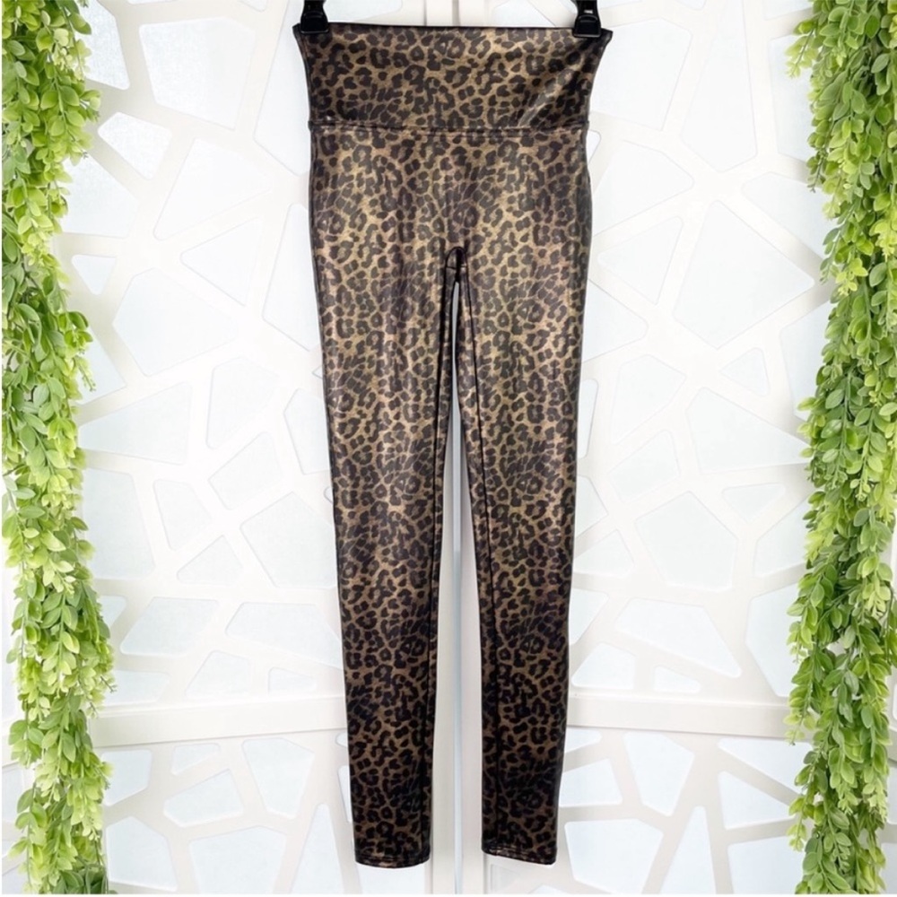 SPANX Faux Leather Leopard Mob Boss Wife Compression Stretch Crop Leggings